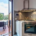 Malavolta Apartment By Mamo Florence