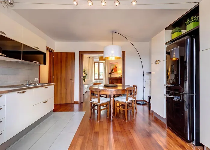 Malavolta Apartment By Mamo Florence